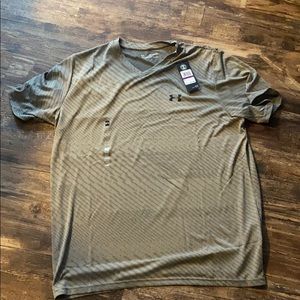Under armor shirt